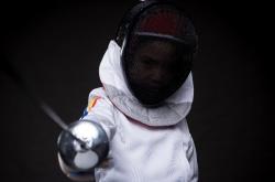 荷兰击剑队员飒爽登场，晋级半决赛