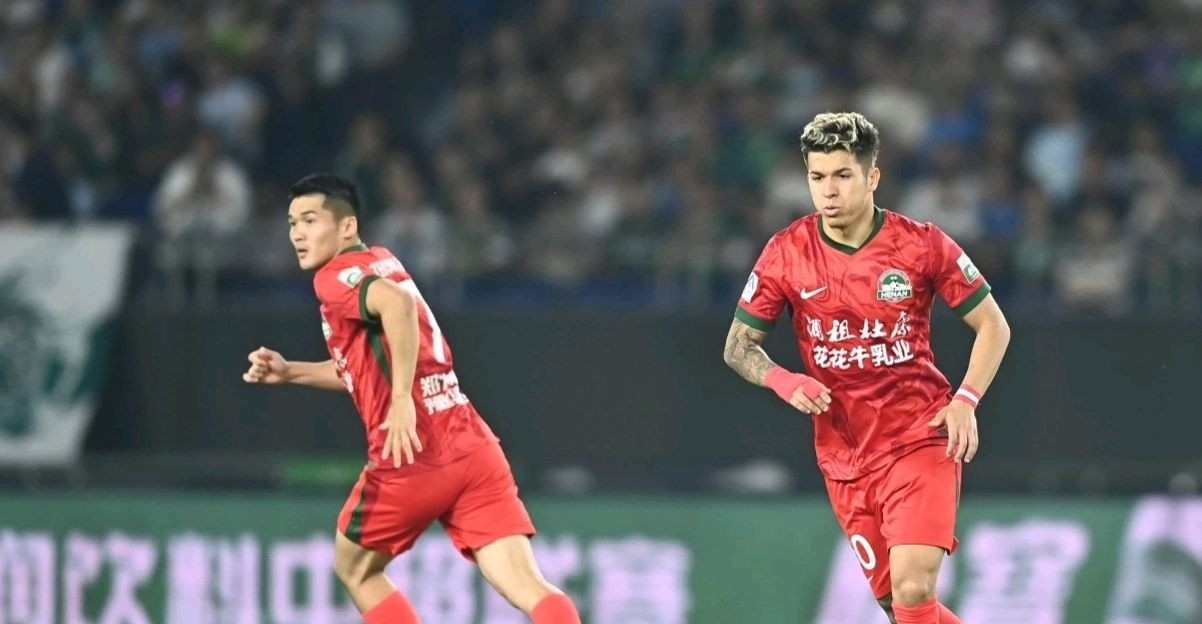 包含防守稳固，亚泰取得重要平局的词条