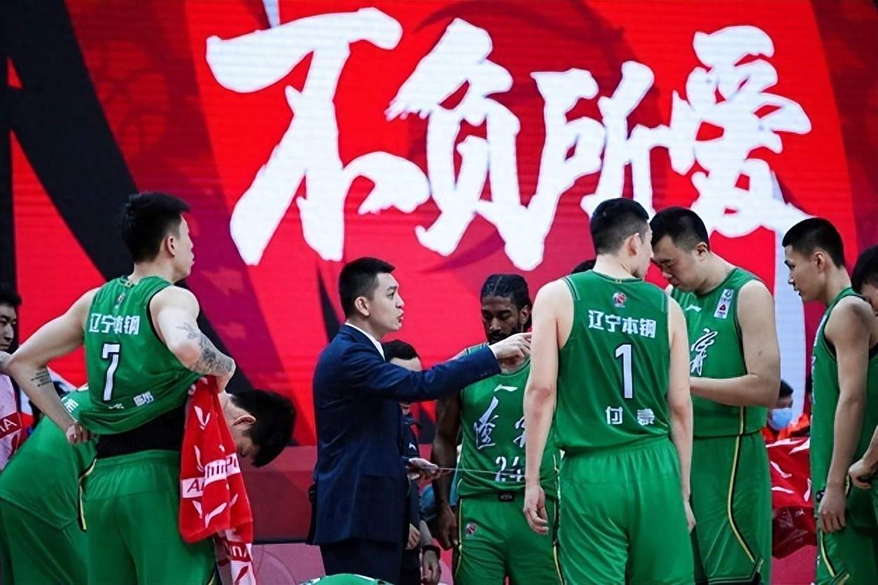 外援调整策略，球队在CBA季后赛中取得连胜势头的简单介绍