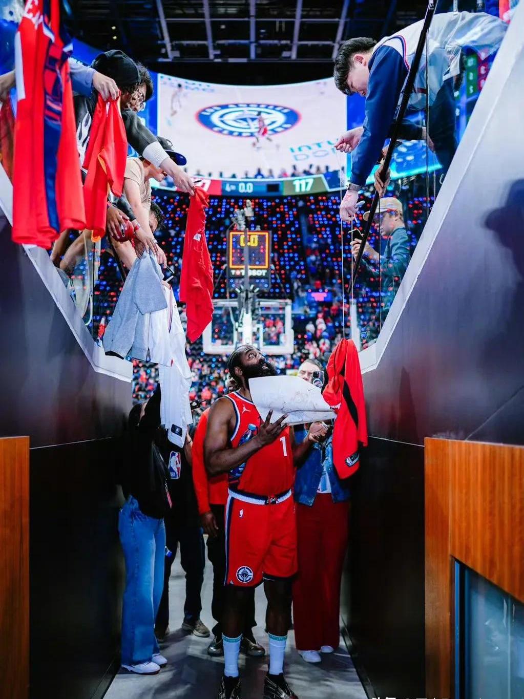 关于火箭主场击败小牛,哈登发威,球队迎来胜利颤抖的信息 关于火箭主场击败小牛,哈登发威,球队迎来胜利颤抖的信息