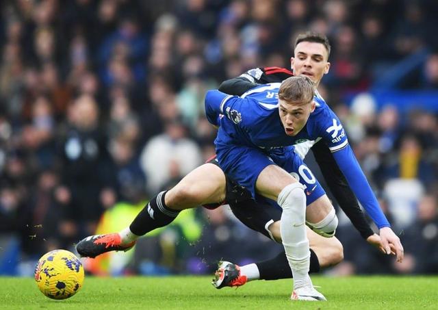 曼城中下游外,斯特林创造反超惊讯的简单介绍 曼城中下游外,斯特林创造反超惊讯的简单介绍