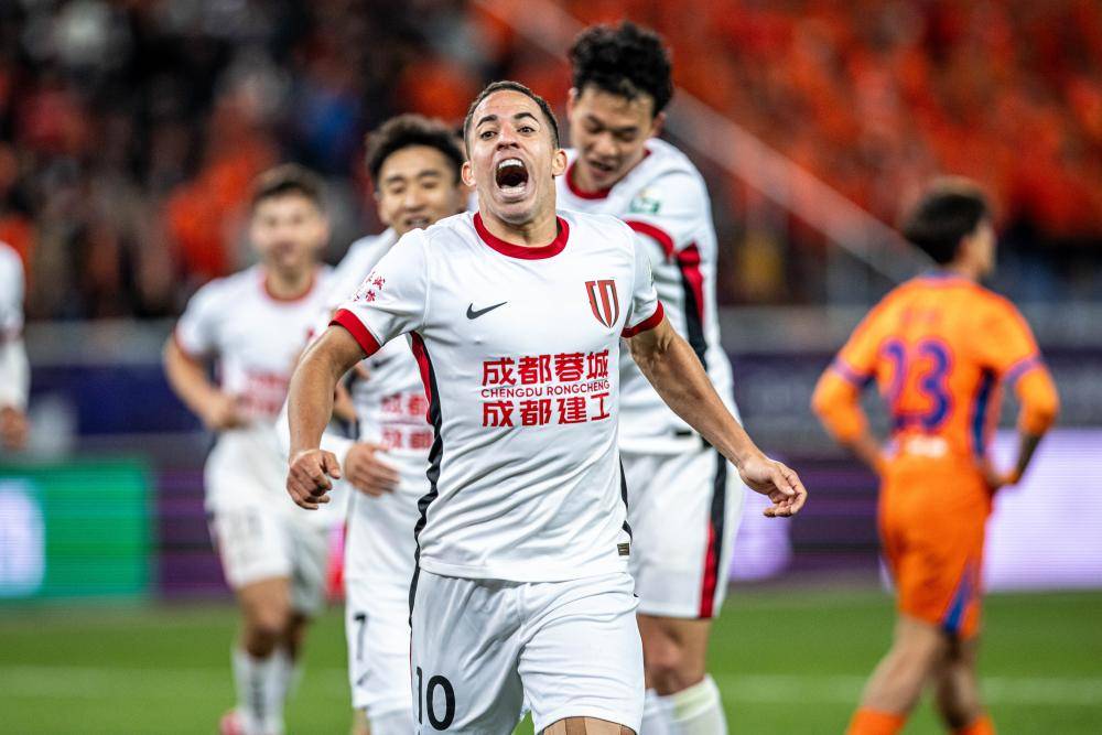 关于防守反击的默契,球队稍有松懈便失分的信息 关于防守反击的默契,球队稍有松懈便失分的信息