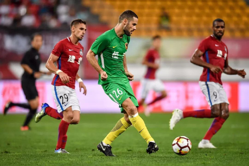 梅斯球员合力拼搏,稳坐积分榜首位的简单介绍 梅斯球员合力拼搏,稳坐积分榜首位的简单介绍