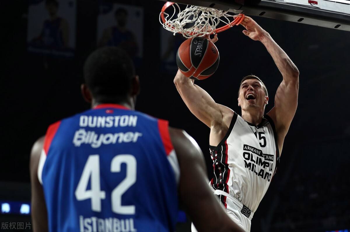 里昂备战,全队为取胜而努力 里昂备战,全队为取胜而努力