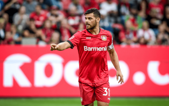 包含德甲豪门球队举办马拉松活动，支持环保理念的词条