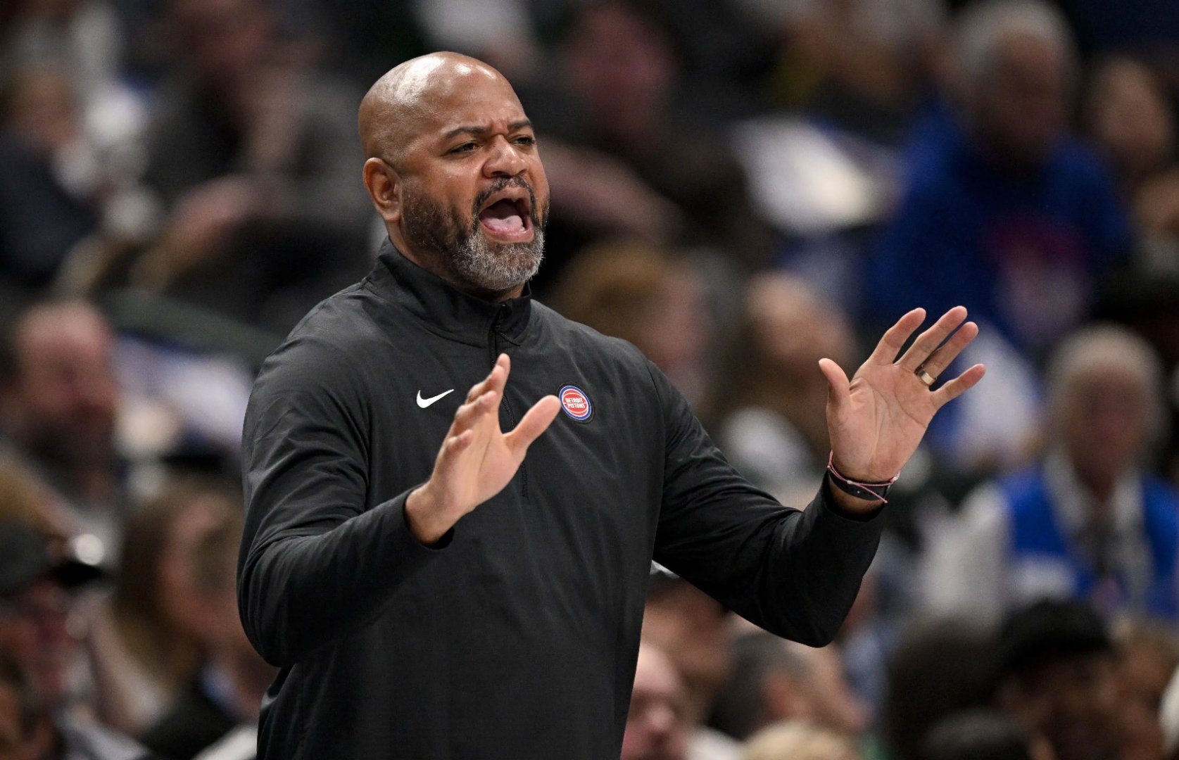 包含活塞队面临重建挑战,安德烈德拉蒙德成为核心的词条 包含活塞队面临重建挑战,安德烈德拉蒙德成为核心的词条