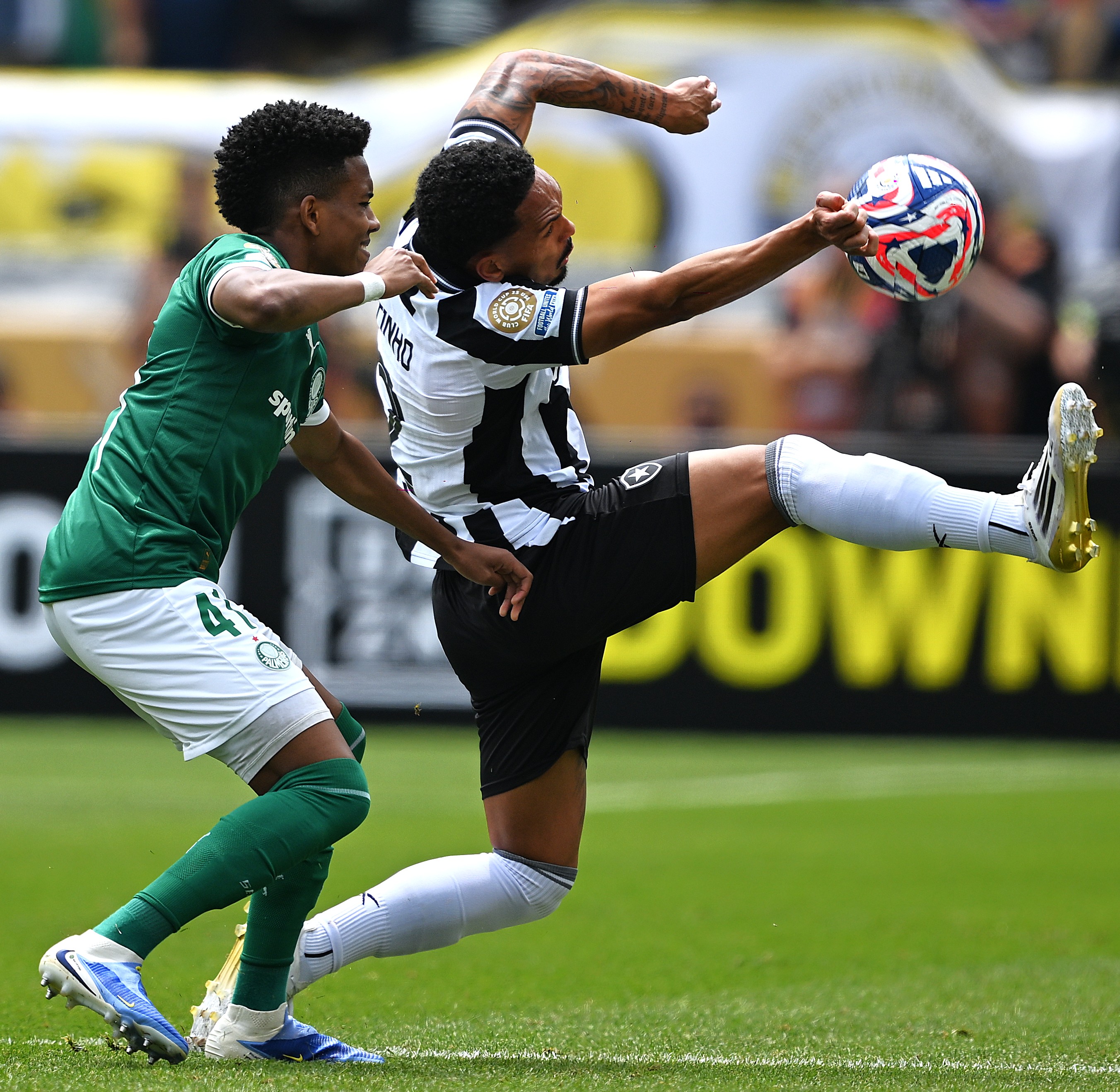 关于帕尔梅拉斯客场击败对手,豪取胜利的信息 关于帕尔梅拉斯客场击败对手,豪取胜利的信息