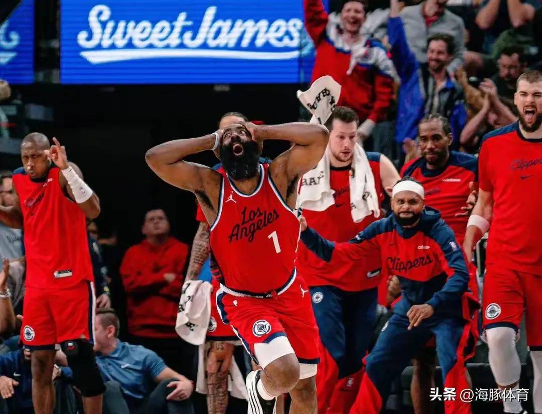 关于快船主场大胜灰熊，积分榜稳居前列的信息