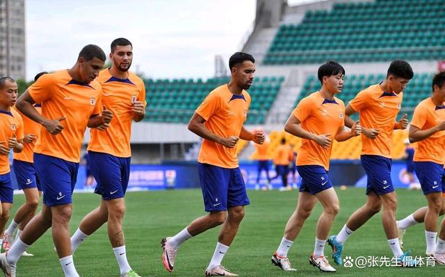 联赛最新动向揭密，球队之间的较量引人注目的简单介绍